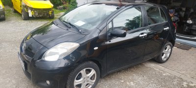 Toyota Yaris 2010 - zdjęcie 1